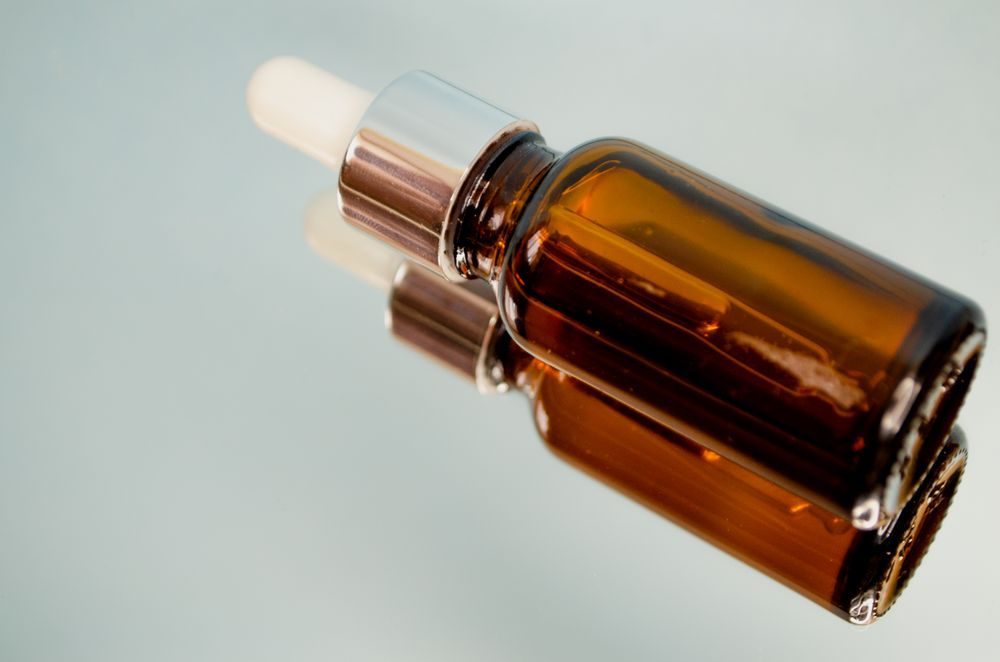 Amber glass dropper bottles